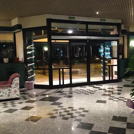 Готель Plaza 3*